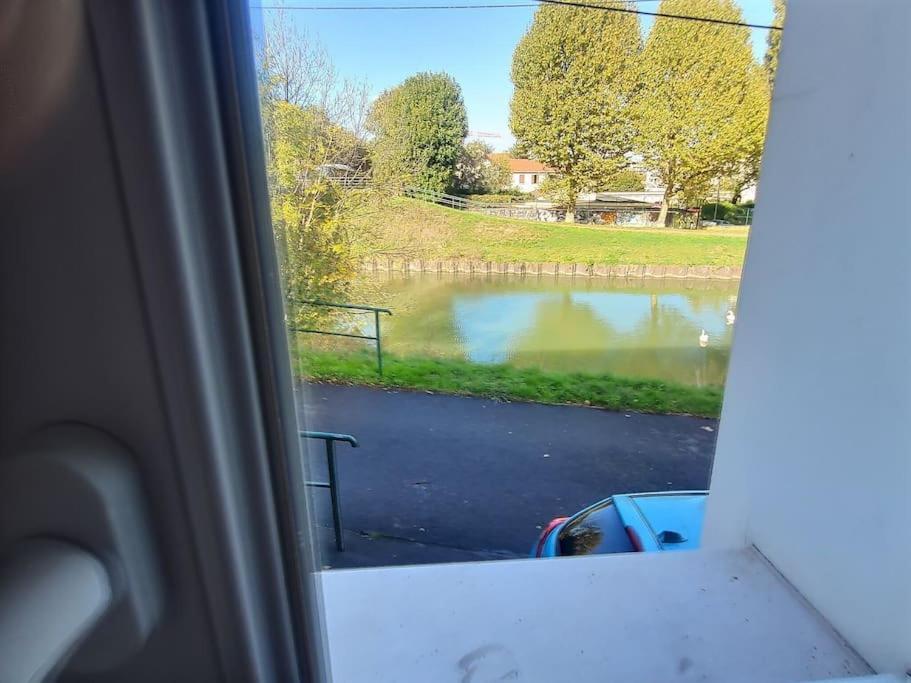 *Au Bord Du Canal*Entre Paris Et Disneyland แชลเลส์ ภายนอก รูปภาพ